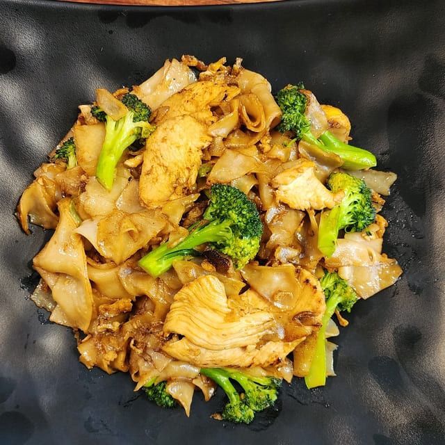 Pad See Ew Noodle.
